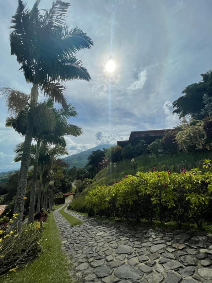 Finca Hotel Tierra Verde Girardota Kültér fotó