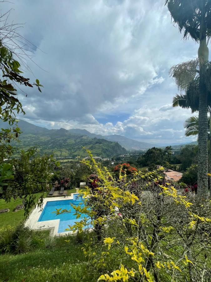 Finca Hotel Tierra Verde Girardota Kültér fotó