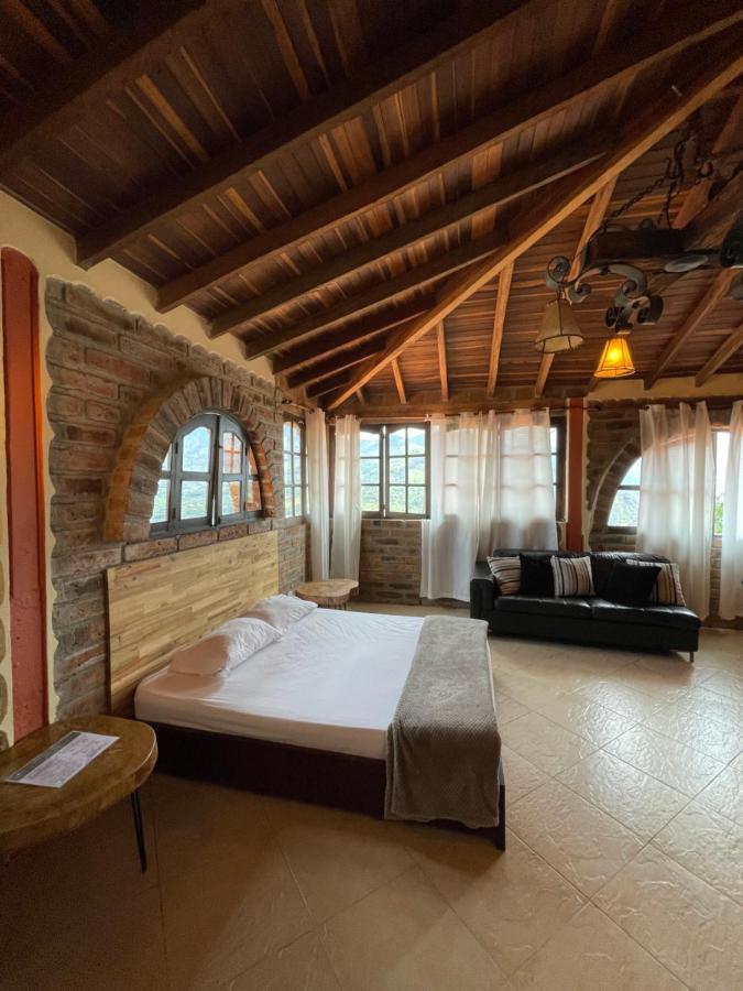 Finca Hotel Tierra Verde Girardota Kültér fotó